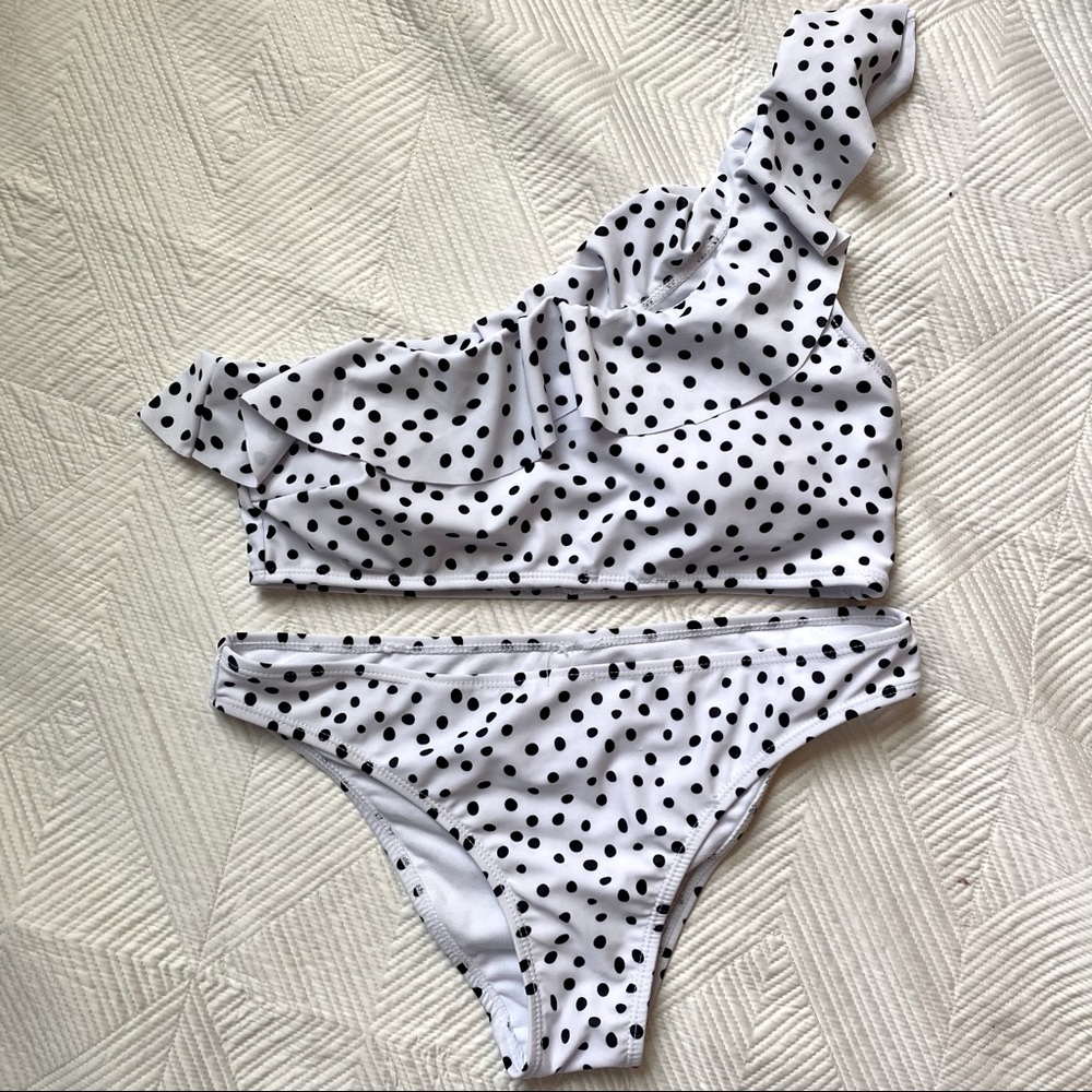 Asymmetrical polka dot bikini